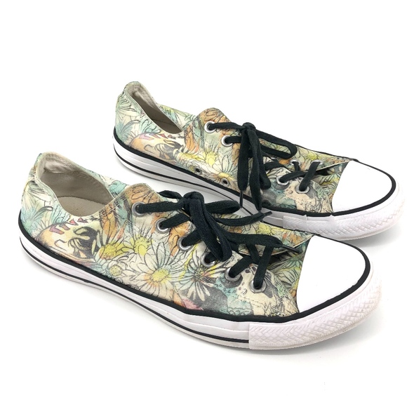 skull print converse